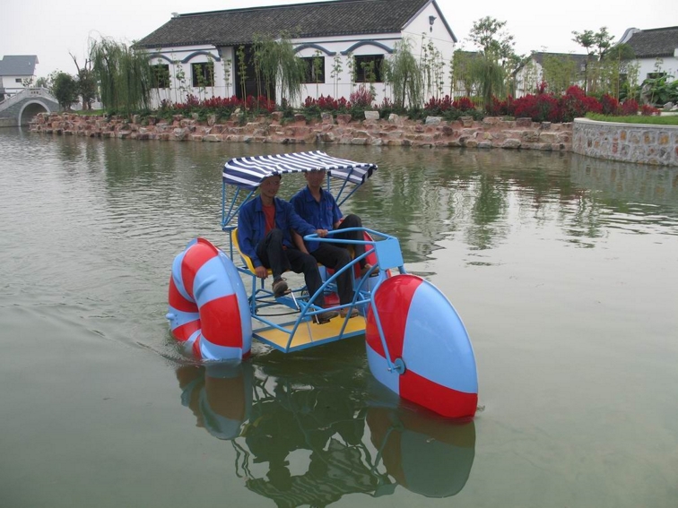 水上三輪車(chē)