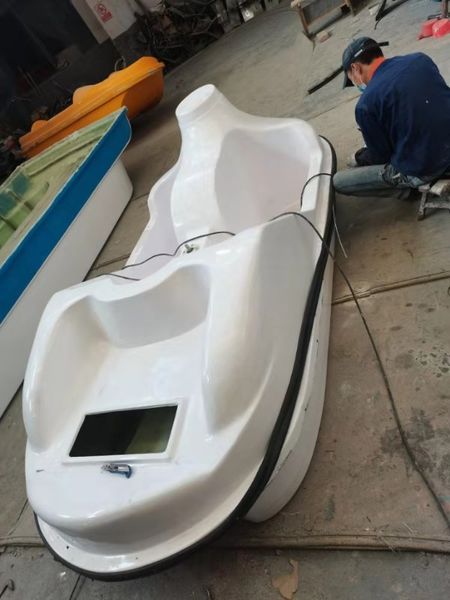 公園游船維護(hù)